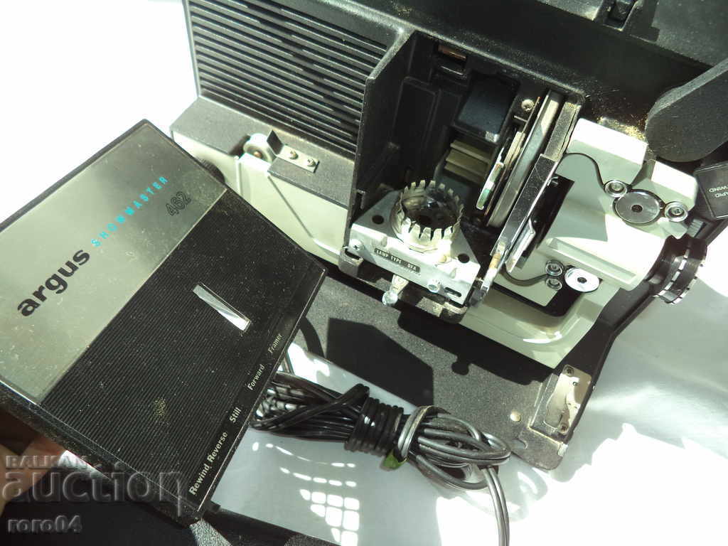 STAR AMERICAN 8 mm. CAMERA - ARGUS SHOLMASTER 462 - 5