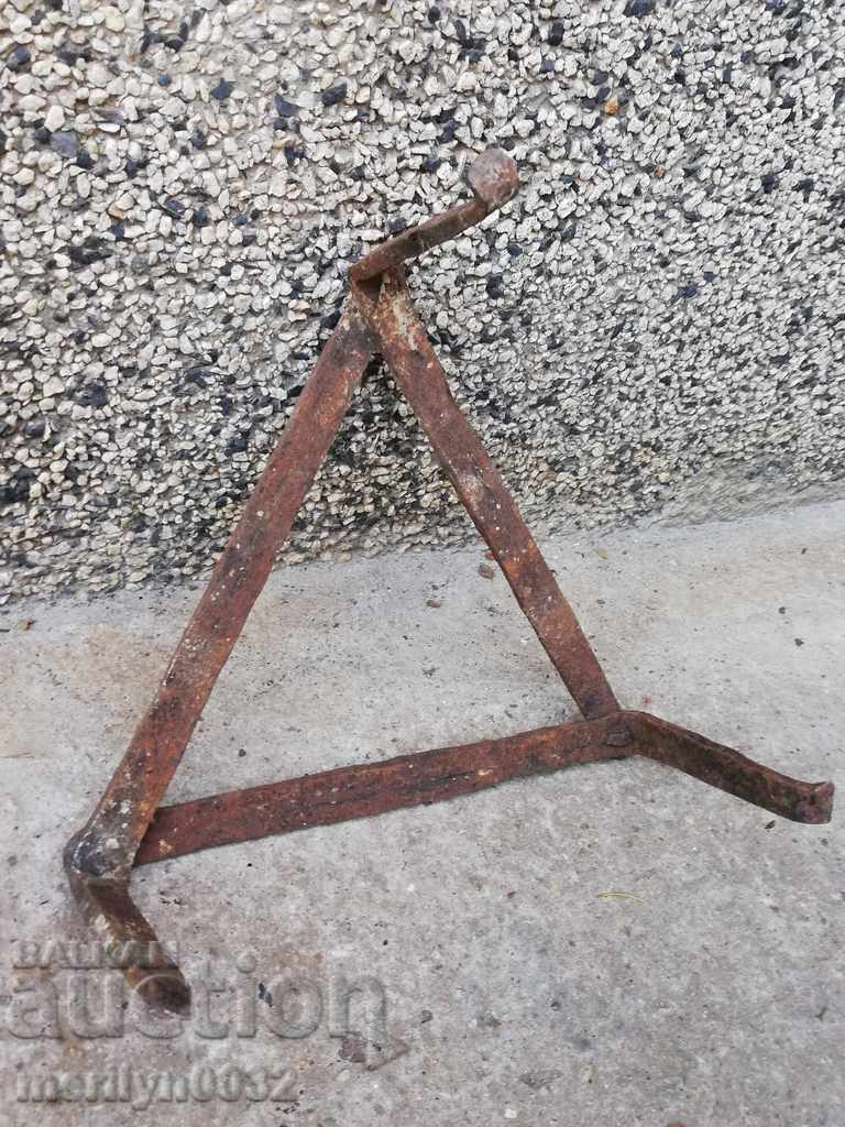 An old forged sack, fireplace, grill, wrought iron with price 34.00 BGN | € 17.38 An old forged sack, fireplace, grill, wrought iron with price 34.00 BGN | € 17.38