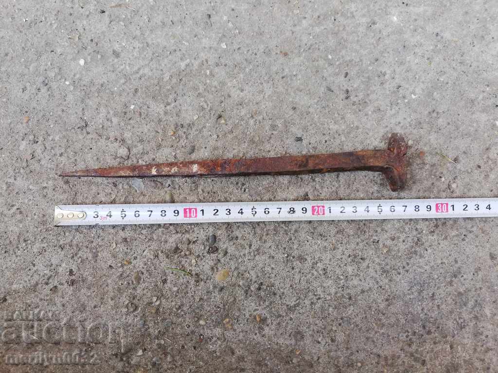 Delivery of Huge old forged nail, wrought iron, spit, four grams Delivery of Huge old forged nail, wrought iron, spit, four grams
