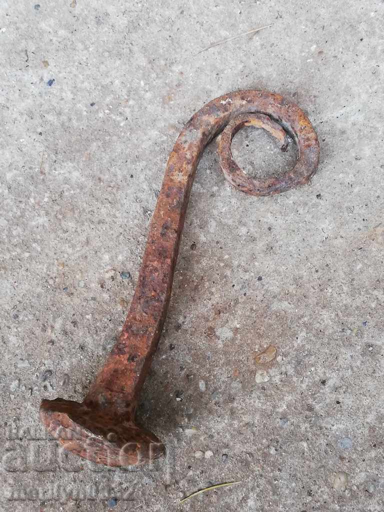Huge old forged nail, wrought iron, spit, four grams - 7 Huge old forged nail, wrought iron, spit, four grams - 7