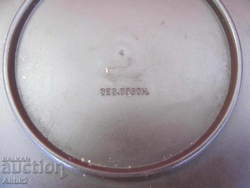 The 30 Ellen, Bakelit - 6 The 30 Ellen, Bakelit - 6