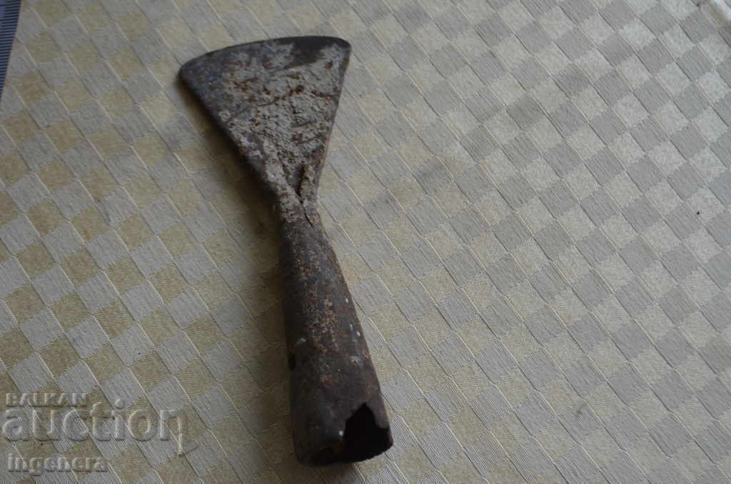 SCRAP PLASTER OLD with price 5.00 BGN | € 2.56 SCRAP PLASTER OLD with price 5.00 BGN | € 2.56