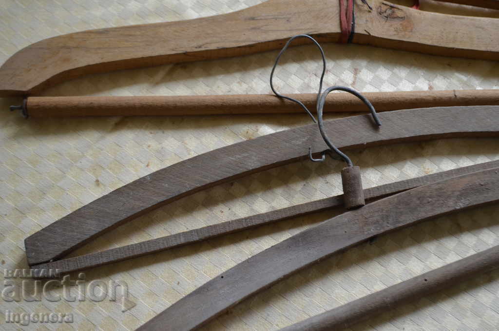 Auction OLD HANGERS Auction OLD HANGERS