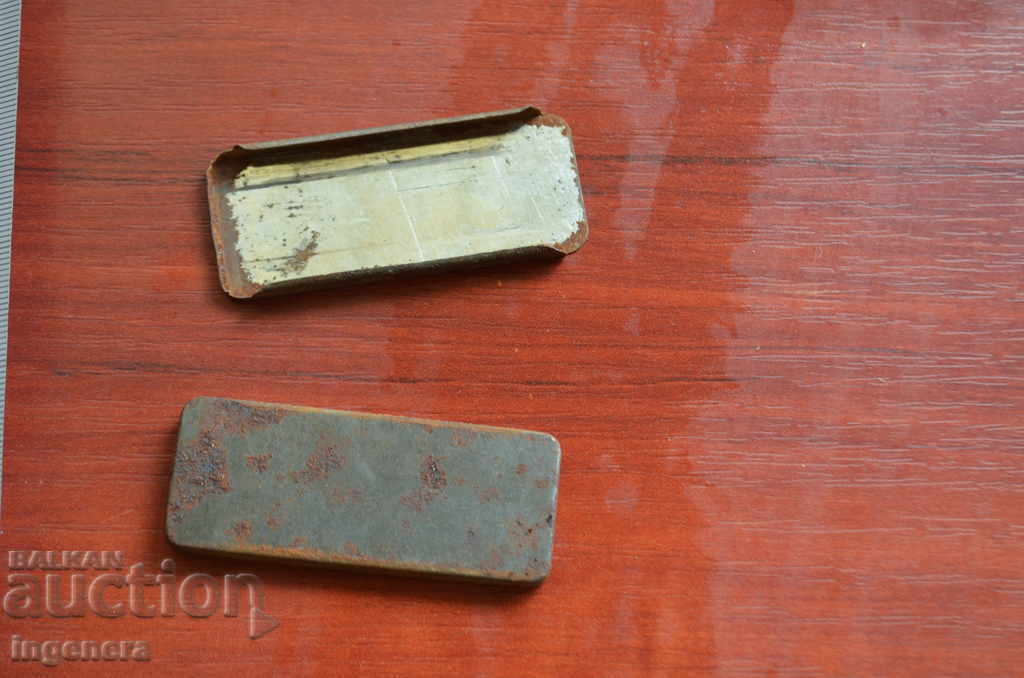 OLD METAL BOX, MEDICINE BOX FOR ASCOPHEN with price 5.00 BGN | € 2.56