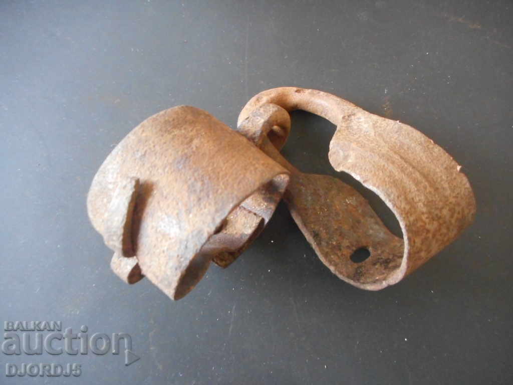 Δημοπρασία Παλιά σφυρήλατο σίδερο Δημοπρασία Παλιά σφυρήλατο σίδερο