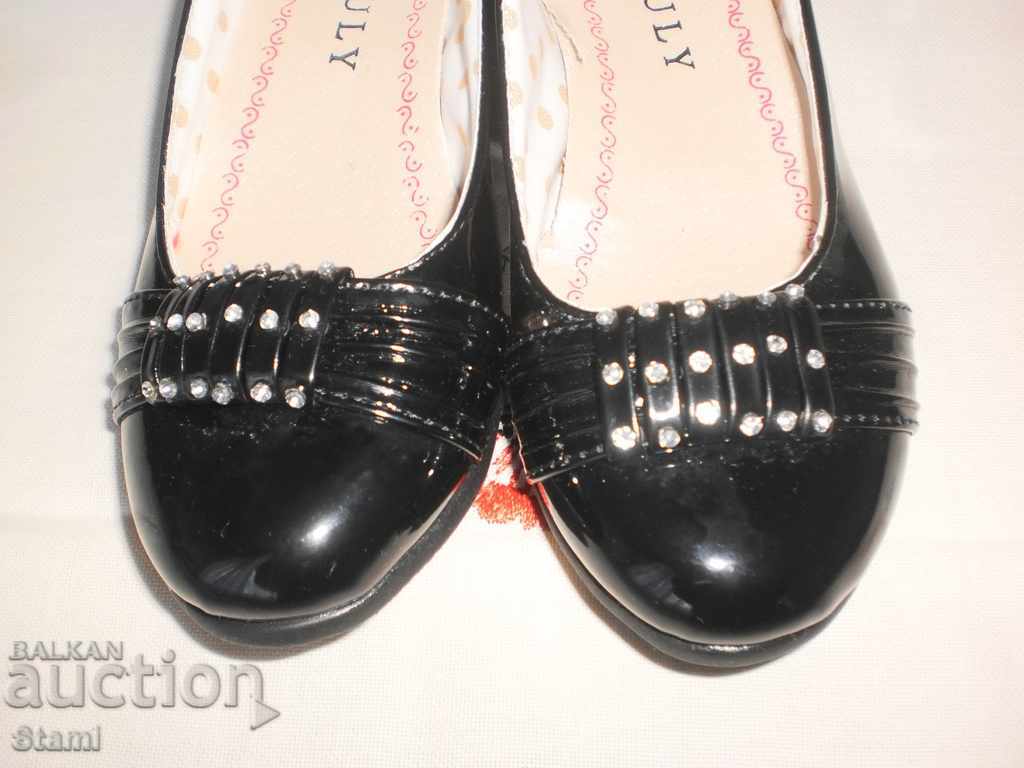 Μαύρα δαντελένια παπούτσια με λουρί και πόρπη για ένα κορίτσι, αριθμός 31 - 6 Μαύρα δαντελένια παπούτσια με λουρί και πόρπη για ένα κορίτσι, αριθμός 31 - 6