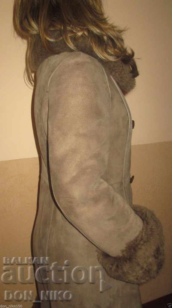 Delivery of Lady's Sheath-Lamb's Skin Delivery of Lady's Sheath-Lamb's Skin