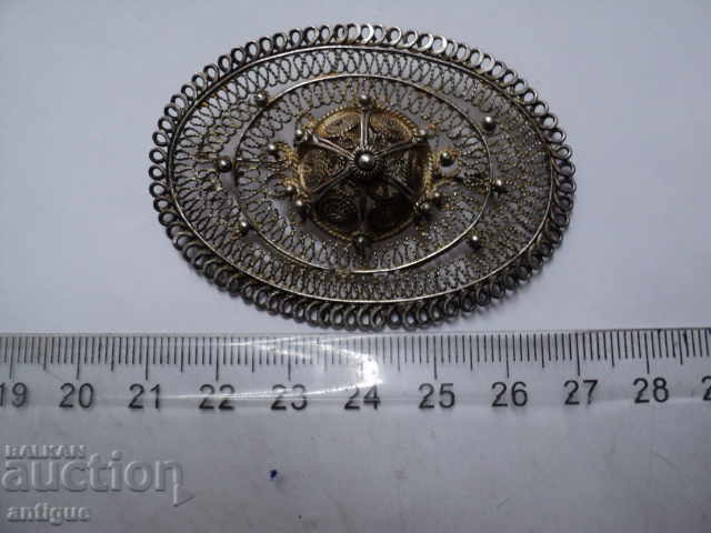 Auction  VINTAGE SILVER SILVER FILIGREE BROOCH