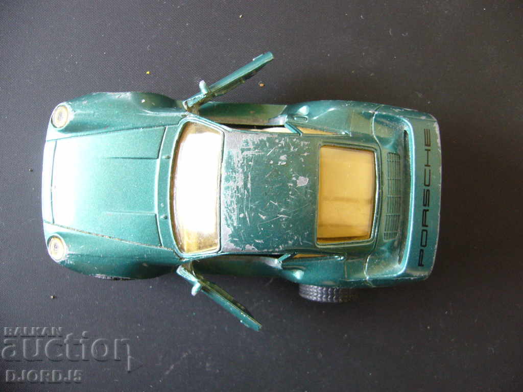 Old pushchair, PORSHE 959, SKALE 1/36 with price 6.00 BGN | € 3.07 Old pushchair, PORSHE 959, SKALE 1/36 with price 6.00 BGN | € 3.07