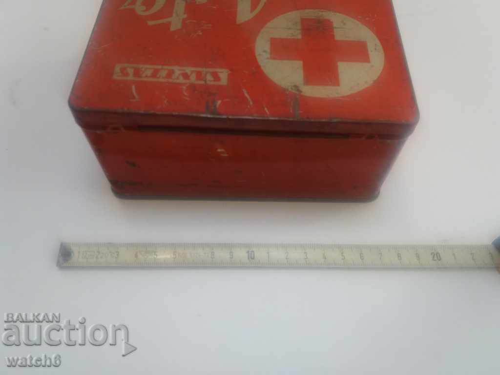 Metal box - first aid kit with price 10.99 BGN | € 5.62 Metal box - first aid kit with price 10.99 BGN | € 5.62