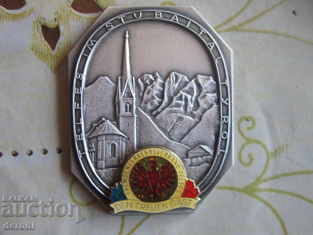 Auction  German desktop plate Tyrol with a box