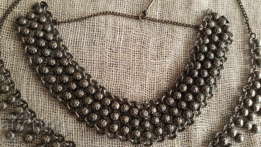 Ancient Renaissance bracelet and necklace with price 160.00 BGN | € 81.81 Ancient Renaissance bracelet and necklace with price 160.00 BGN | € 81.81