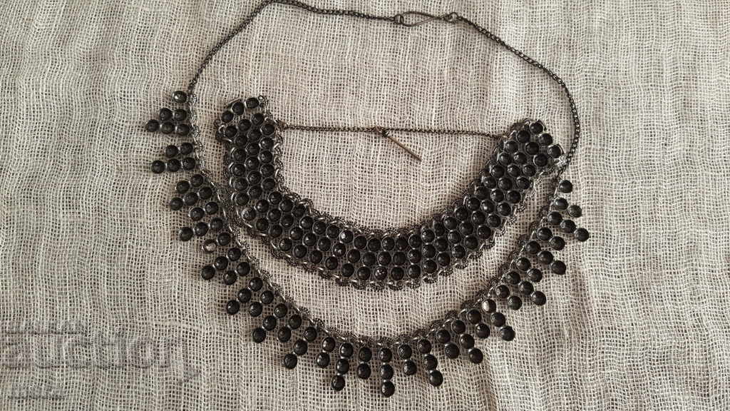 Delivery of Ancient Renaissance bracelet and necklace Delivery of Ancient Renaissance bracelet and necklace