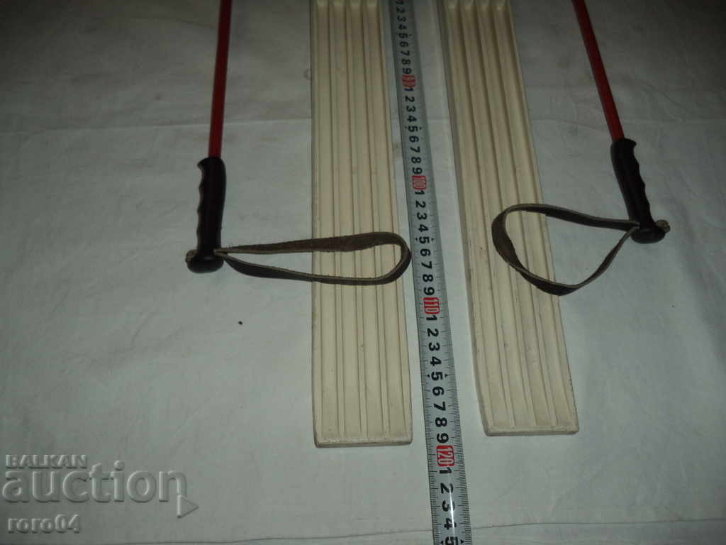 RETRO CHILDREN WITH STRAPS - GERMINA RENNSTEIG - PERFECT with price 55.00 BGN | € 28.12 RETRO CHILDREN WITH STRAPS - GERMINA RENNSTEIG - PERFECT with price 55.00 BGN | € 28.12