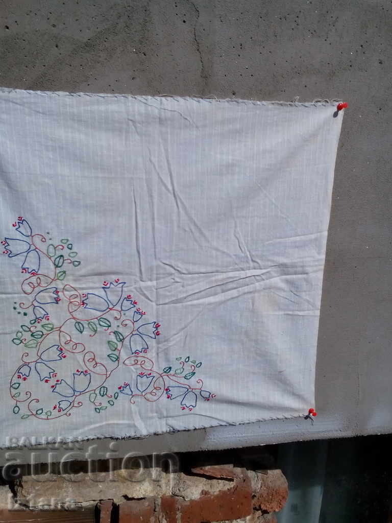 Licitație față de masă brodată Vechi Licitație față de masă brodată Vechi