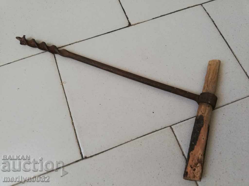 Old woodcutter, chopper, drill, tool with price 35.00 BGN | € 17.90