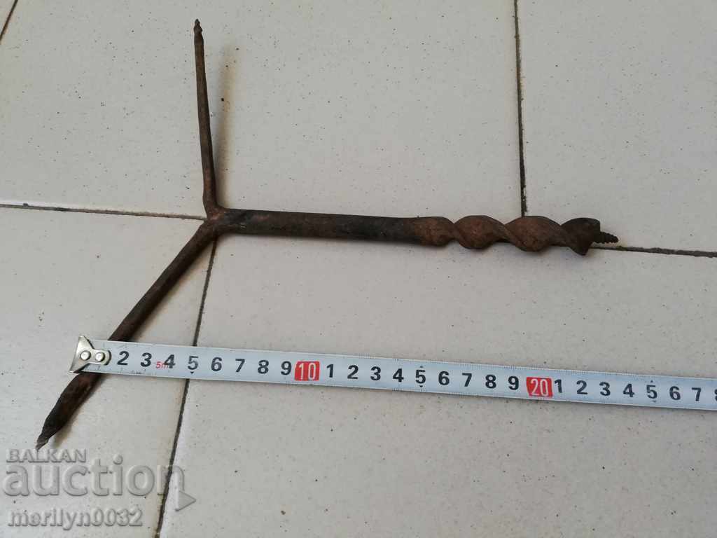 Auction Old woodcutter, chopper, drill, tool Auction Old woodcutter, chopper, drill, tool