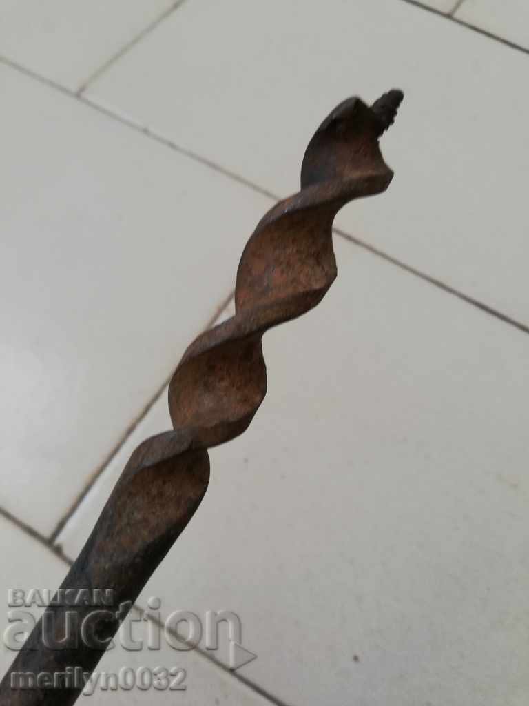 Delivery of Old woodcutter, chopper, drill, tool Delivery of Old woodcutter, chopper, drill, tool