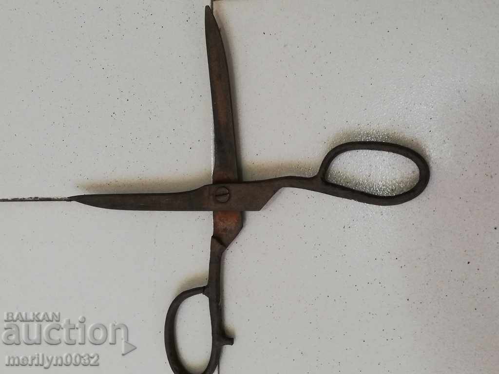 Παλιά πλαστά ψαλίδι, σίδερο - 6 Παλιά πλαστά ψαλίδι, σίδερο - 6
