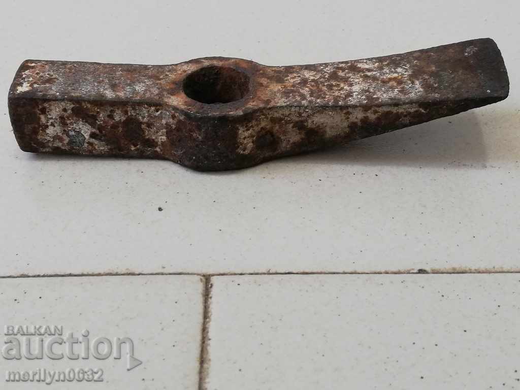 Old hammer tool tool with price 23.00 BGN | € 11.76 Old hammer tool tool with price 23.00 BGN | € 11.76