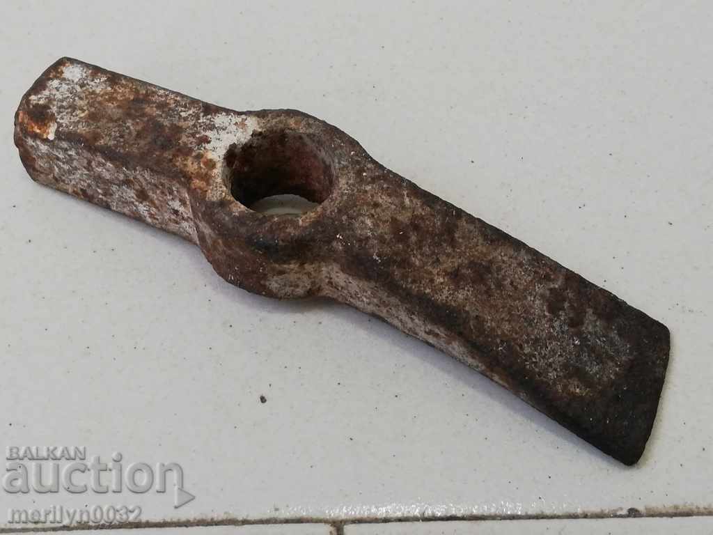Old hammer tool tool