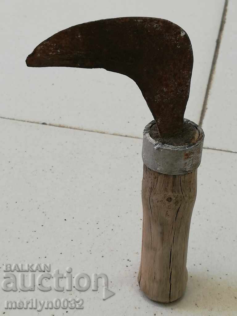 Old hand forged hammer forged iron blade - 6 Old hand forged hammer forged iron blade - 6