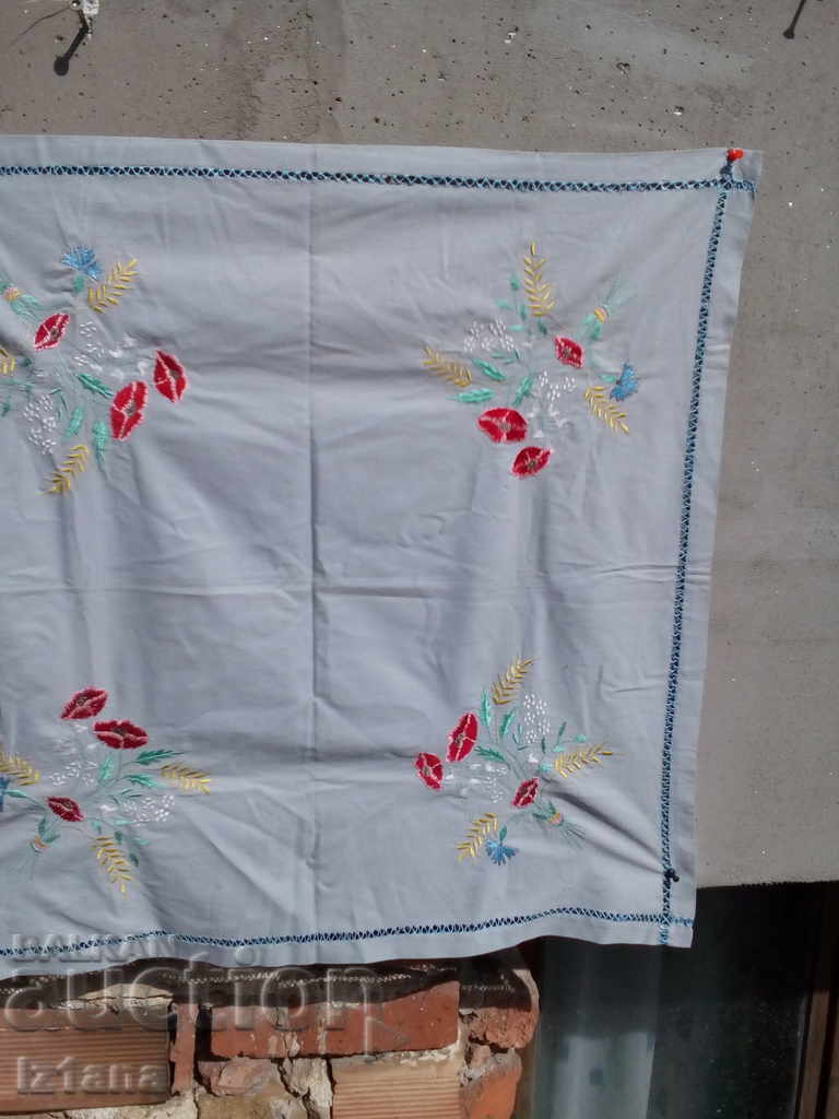 Licitație față de masă brodată Vechi Licitație față de masă brodată Vechi