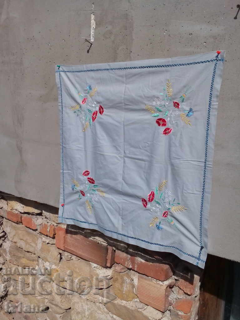 Livrarea față de masă brodată Vechi Livrarea față de masă brodată Vechi