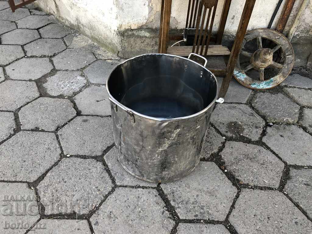 9739. LARGE CASSEN TENDER ALPARA RANGE - 6 9739. LARGE CASSEN TENDER ALPARA RANGE - 6