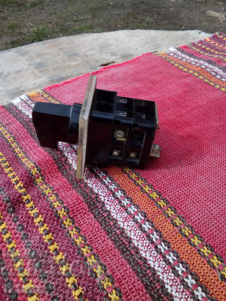 Old power switch - 5 Old power switch - 5