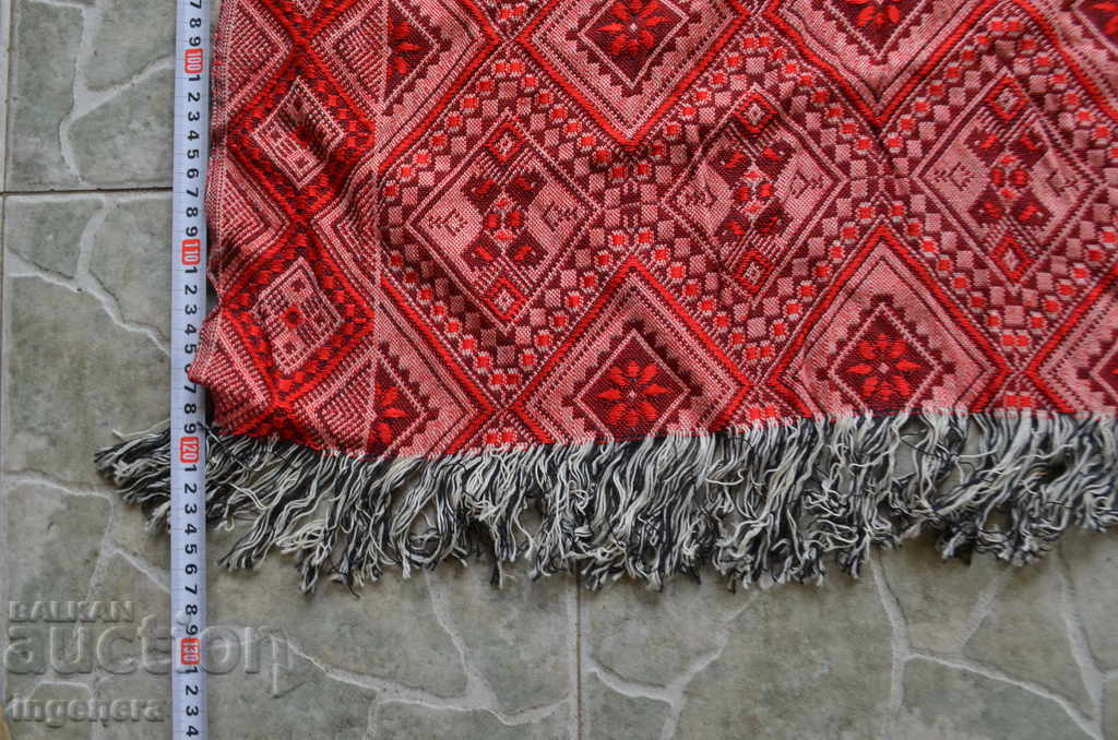 Auction  OLD TEXTILE AND LIQUID COVER FOR WALL, CUT, ROOF