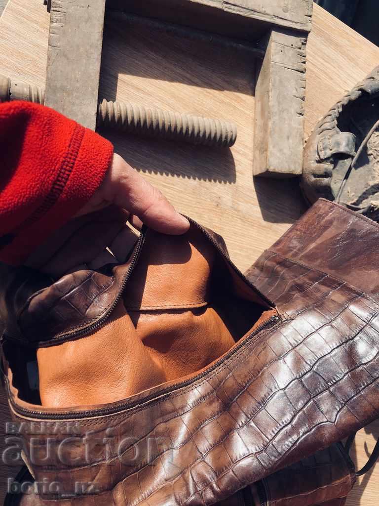 Delivery of 9773. WOMEN'S LEATHER BOTS 36 NUMBER ITALY ITALY Delivery of 9773. WOMEN'S LEATHER BOTS 36 NUMBER ITALY ITALY