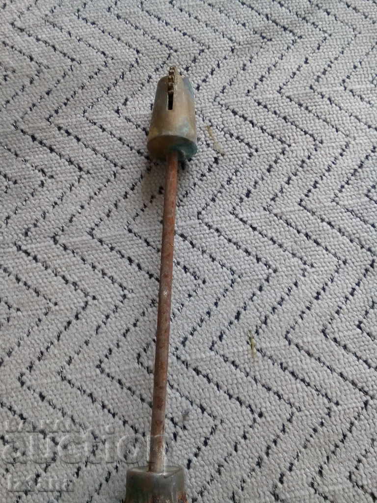 Auction Old beekeeping tool Auction Old beekeeping tool