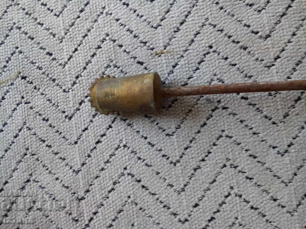 Delivery of Old beekeeping tool Delivery of Old beekeeping tool