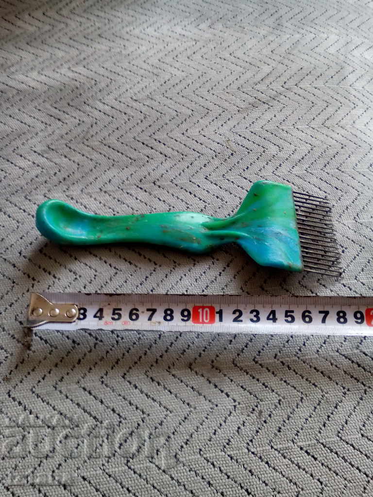 Доставка на Стар пчеларски инструмент Доставка на Стар пчеларски инструмент