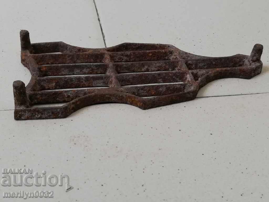 Grilled for an old iron on fire with price 18.00 BGN | € 9.20 Grilled for an old iron on fire with price 18.00 BGN | € 9.20