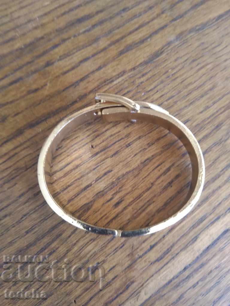 BRACELET with price 5.00 BGN | € 2.56