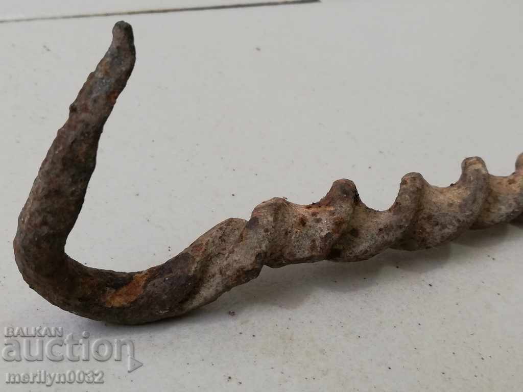 An old forged hook, a lock for a lock forged iron with price 39.00 BGN | € 19.94 An old forged hook, a lock for a lock forged iron with price 39.00 BGN | € 19.94