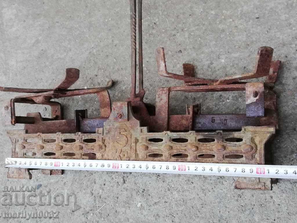 Livrarea Cântar vienez vechi, cântar, balanță, palancă Livrarea Cântar vienez vechi, cântar, balanță, palancă