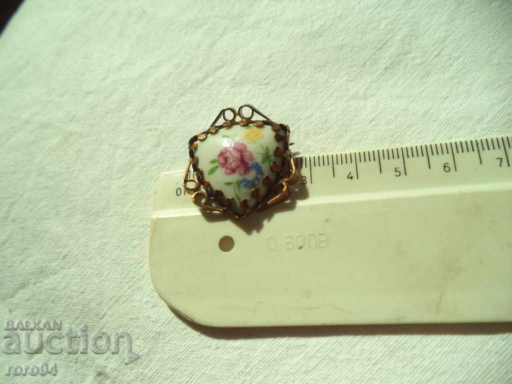 STARA BEAUTIFUL RUSSIAN BROSHA - PORCELAIN WITH COLD - 5