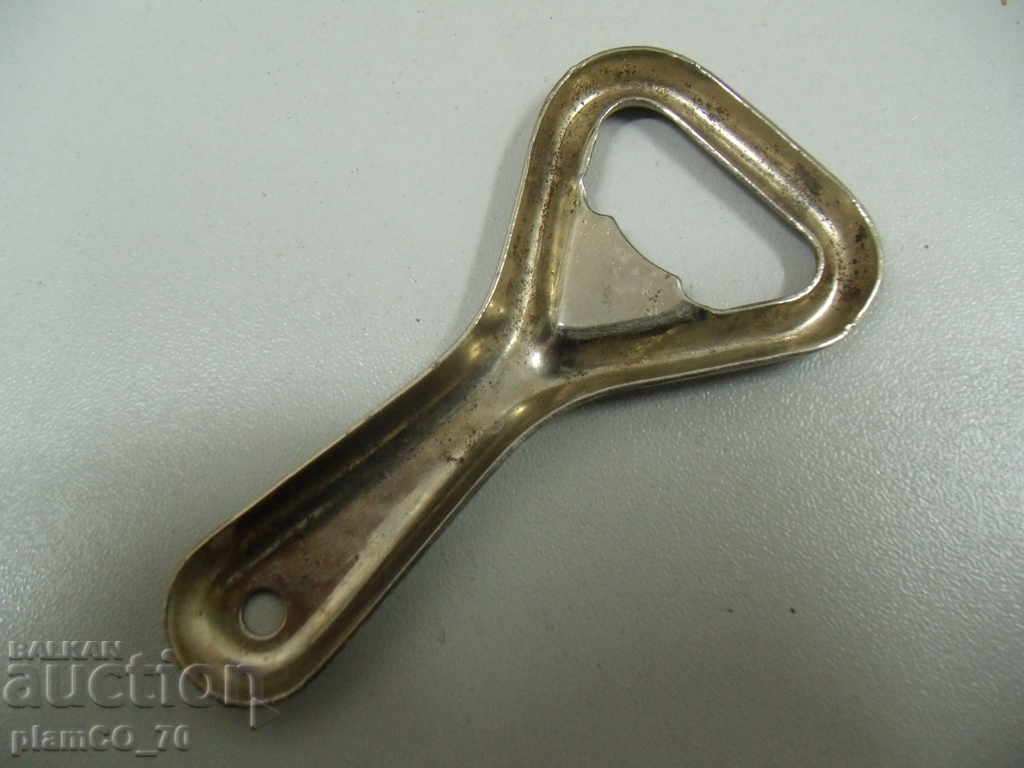 Аукцион №*1901 стара метална отварачка PRIPPS Аукцион №*1901 стара метална отварачка PRIPPS