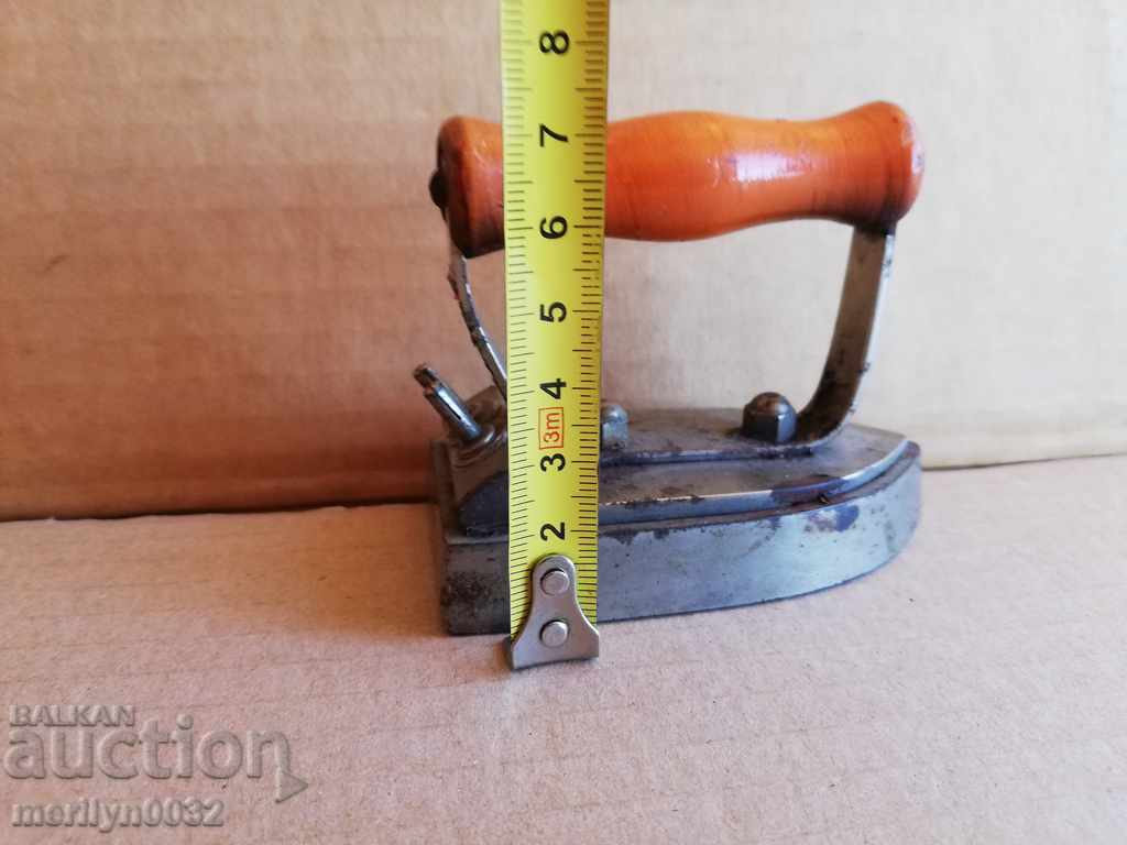 Old electric iron MINYON 30s of the 20th century - 7