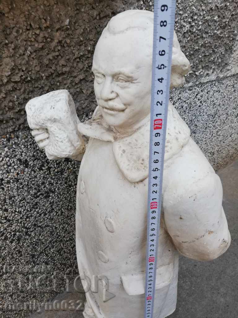 Delivery of Statue of author figure Georgi Dimitrov sculpture GIPS Delivery of Statue of author figure Georgi Dimitrov sculpture GIPS