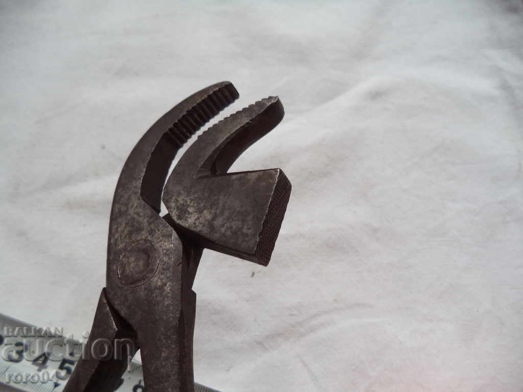 Delivery of OLD OVERSEAS CUTTERS - DVSG 2 - WW II - EXCELLENT Delivery of OLD OVERSEAS CUTTERS - DVSG 2 - WW II - EXCELLENT