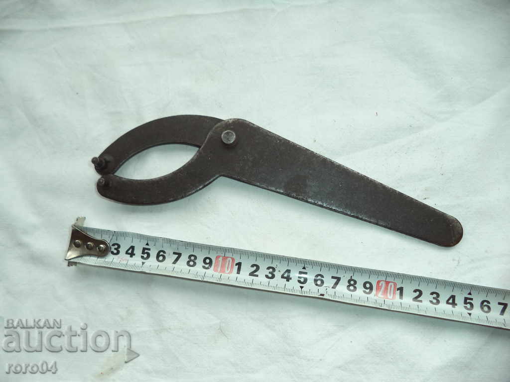 ΚΕΝΤΡΙΚΟ ΣΧΕΔΙΟ ΣΧΕΔΙΑΣΗΣ - ΑΡΙΣΤΗ με τιμή 24.30 BGN | € 12.42 ΚΕΝΤΡΙΚΟ ΣΧΕΔΙΟ ΣΧΕΔΙΑΣΗΣ - ΑΡΙΣΤΗ με τιμή 24.30 BGN | € 12.42