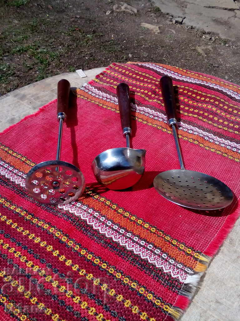 Starter set of kitchen tools, utensils with price 20.00 BGN | € 10.23