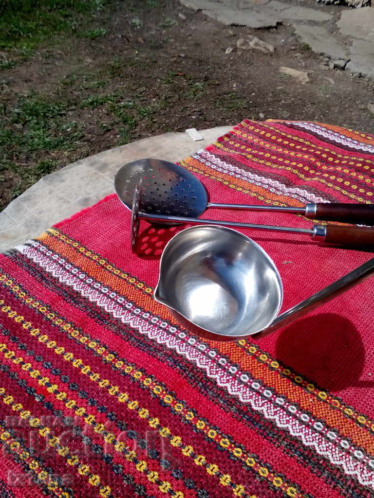 Delivery of Starter set of kitchen tools, utensils