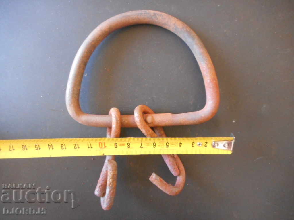Старо ковано желязо с цена 2.00 лв. | € 1.02 Старо ковано желязо с цена 2.00 лв. | € 1.02