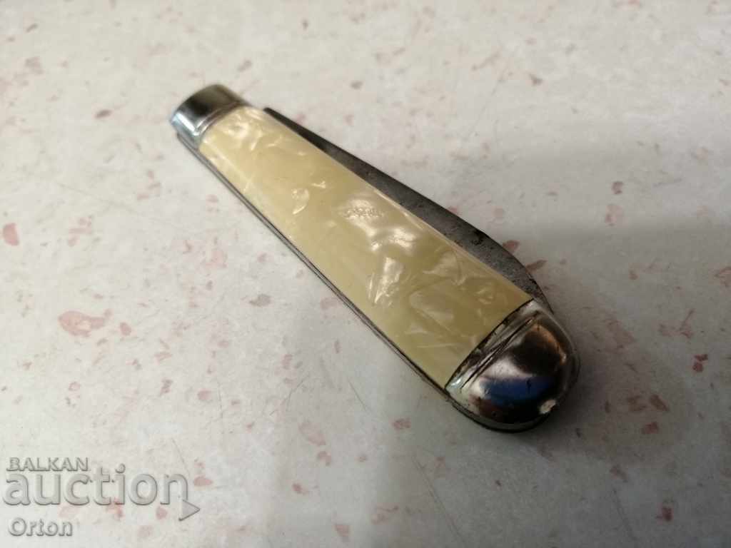 Παλιά σουγιάς με τιμή 20.00 BGN | € 10.23 Παλιά σουγιάς με τιμή 20.00 BGN | € 10.23