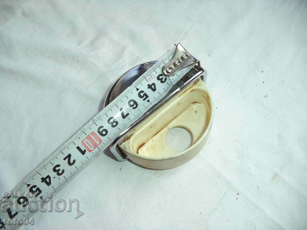 Delivery of NICKELED ASHTRAY / STAND FROM RETRO CAR